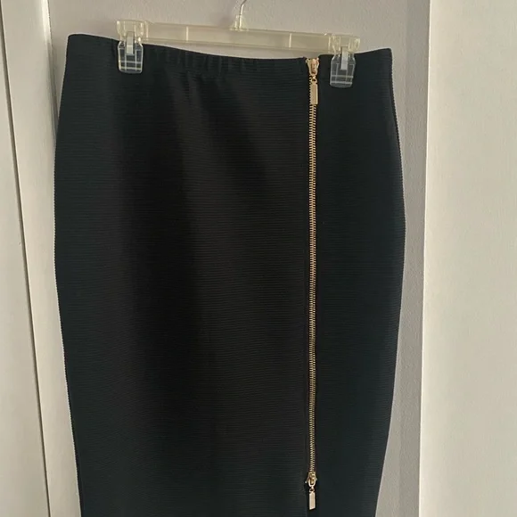Olivia Blu black pencil skirt - Picture 2 of 5